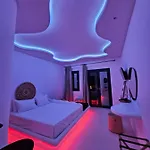 Elli Tropical Luxury Sunset-infinity Pool- Sea Side-near Center Parking Apartahotel 4*