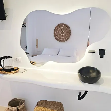 Apart-hotel Elli Tropical Luxury Sunset-infinity Pool- Sea Side-near Center Parking 4*