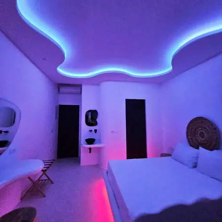 Elli Tropical Luxury Sunset-infinity Pool- Sea Side-near Center Parking Aparthotel