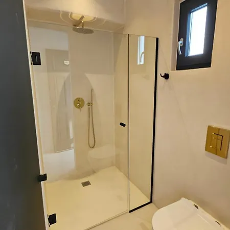 Elli Tropical Luxury Sunset-infinity Pool- Sea Side-near Center Parking Apart-hotel