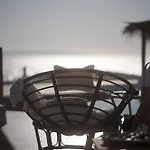 Lägenhetshotell Elli Tropical Luxury Sunset-infinity Pool- Sea Side-near Center Parking