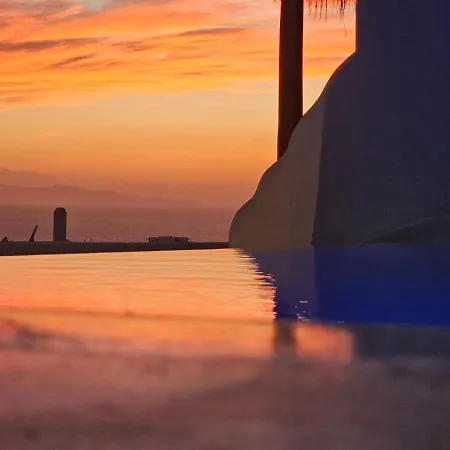 公寓式酒店 Elli Tropical Luxury Sunset-infinity Pool- Sea Side-near Center Parking