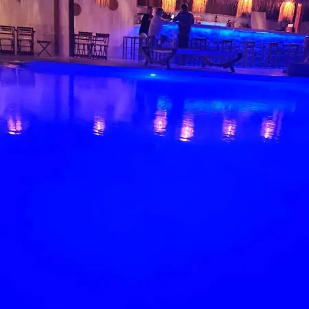 公寓式酒店 Elli Tropical Luxury Sunset-infinity Pool- Sea Side-near Center Parking