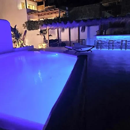 Elli Tropical Luxury Sunset-infinity Pool- Sea Side-near Center Parking 公寓式酒店 4*