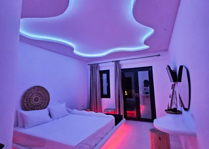 Hotel apartamentowy Elli Tropical Luxury Sunset-infinity Pool- Sea Side-near Center Parking 4*