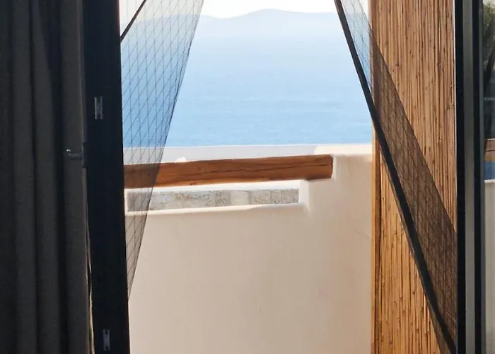 Elli Tropical Luxury Sunset-infinity Pool- Sea Side-near Center Parking Appart hôtel