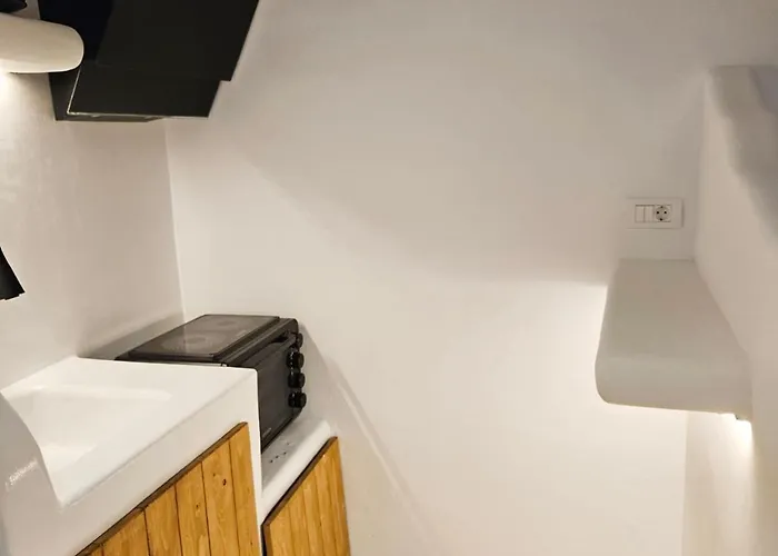 Apart Otel Elli Tropical Luxury Sunset-infinity Pool- Sea Side-near Center Parking