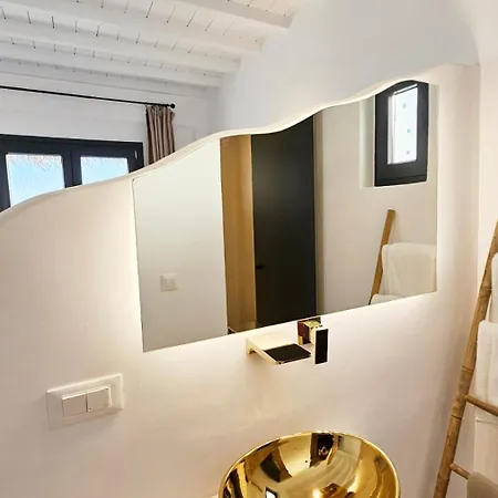 Elli Tropical Luxury Sunset-infinity Pool- Sea Side-near Center Parking Aparthotel 4*