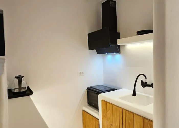 Elli Tropical Luxury Sunset-infinity Pool- Sea Side-near Center Parking מלון דירות